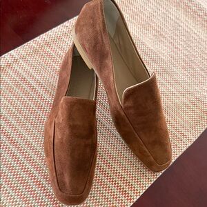 NWOT, Club Monaco Chestnut Suede Flats